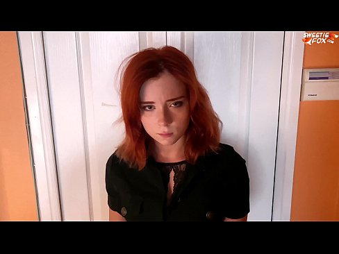 ❤️ Guarda de Segurança Punida Mulher Bonita por Roubo em Compras - Cum In Mouth ❤️❌ Porno russo em nós ️❤